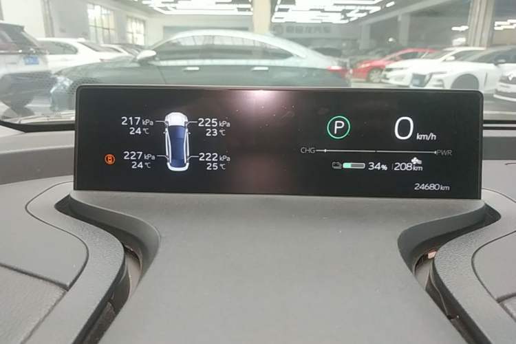 Used Toyota bZ3 2023 616 km Long-Range Premium Instrument Cluster