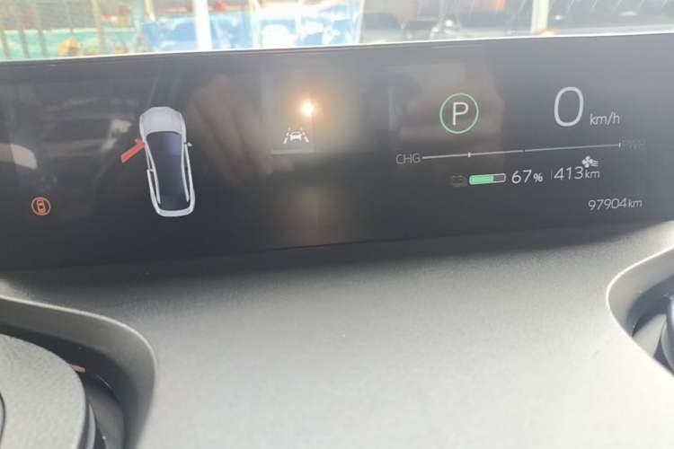 Used Toyota bZ3 2023 616 km Long-Range Premium Instrument Cluster