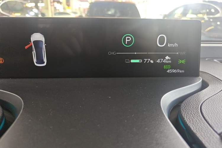 Used Toyota bZ3 2023 616 km Long-Range Premium Instrument Cluster