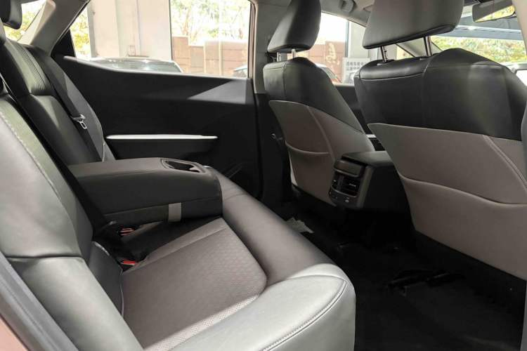 Used Toyota bZ3 2023 616 km Long-Range PRO Interior 14