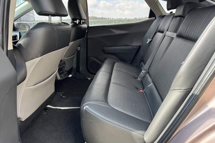 Used Toyota bZ3 2023 616 km Long-Range Premium Interior 2