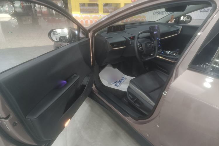 Used Toyota bZ3 2023 616 km Long-Range Premium Interior 3