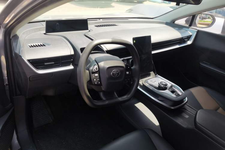Used Toyota bZ3 2023 517 km Elite PRO Interior 3