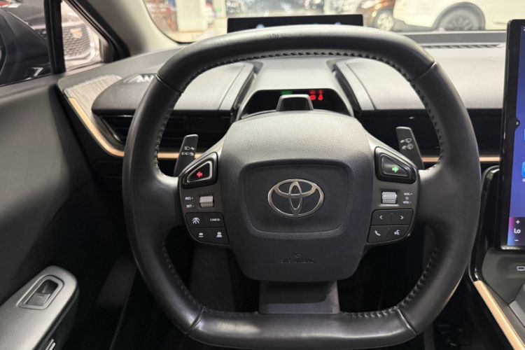 Used Toyota bZ3 2023 616 km Long-Range Premium Interior 3