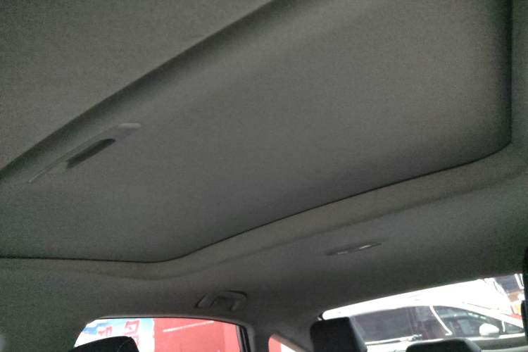 Used Toyota bZ3 2023 616 km Long-Range Premium Interior 6