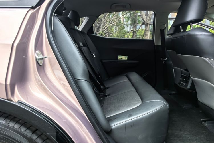 Used Toyota bZ3 2023 616 km Long-Range Premium Interior 6