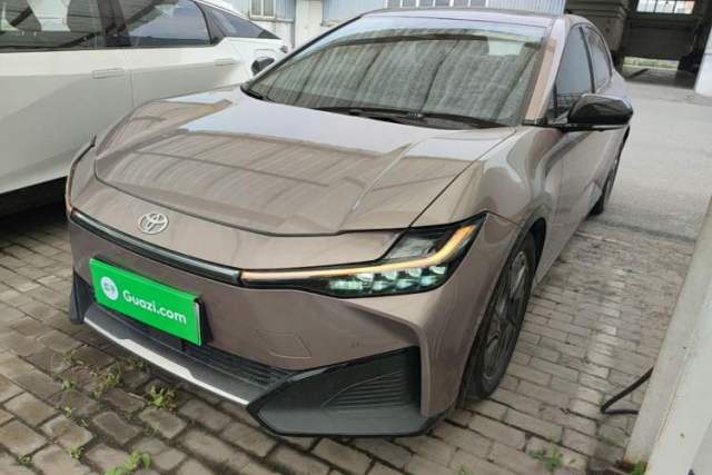 Used Toyota bZ3 2023 616 km Long-Range Premium