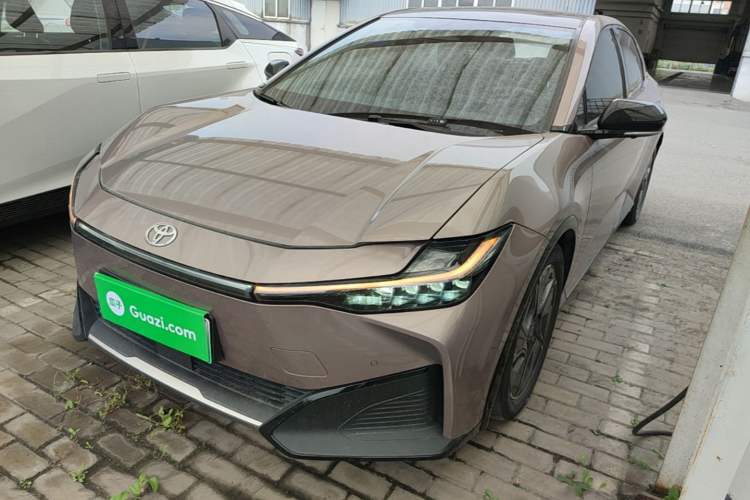 Used Toyota bZ3 2023 616 km Long-Range Premium Guazi used car, China used car export, Used car for sale, Used  cars, Cheapest cars for sale