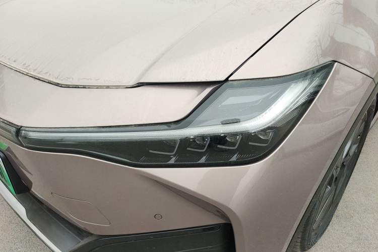 Used Toyota bZ3 2023 616 km Long-Range Premium Left Front Headlight