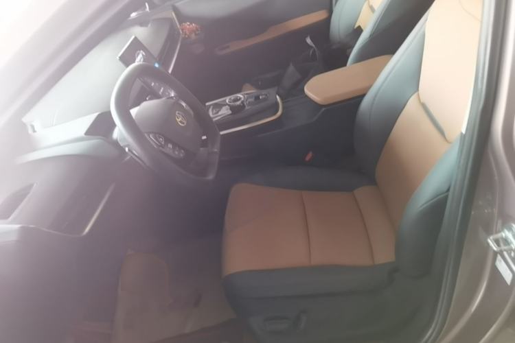 Used Toyota bZ3 2023 517 km Elite PRO Left Front Seat