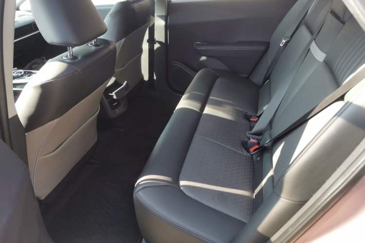 Used Toyota bZ3 2023 616 km Long-Range Premium Left Rear Seat