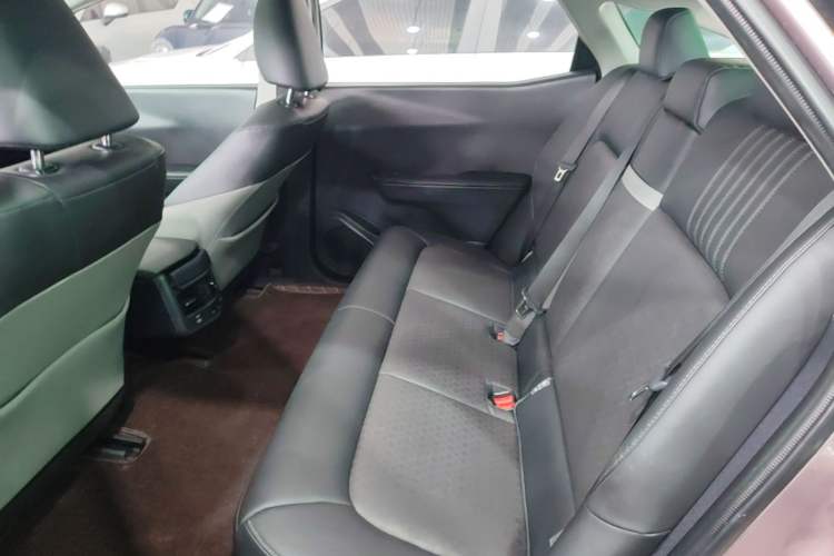 Used Toyota bZ3 2023 616 km Long-Range Premium Left Rear Seat