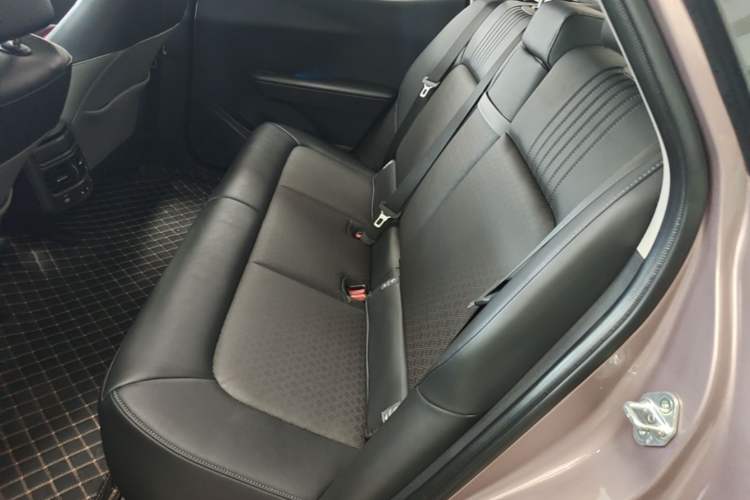 Used Toyota bZ3 2023 616 km Long-Range Premium Left Rear Seat