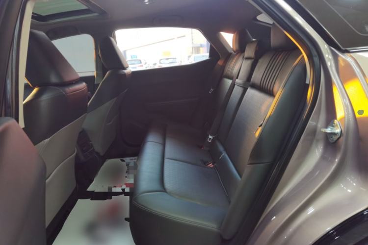 Used Toyota bZ3 2023 616 km Long-Range Premium Left Rear Seat