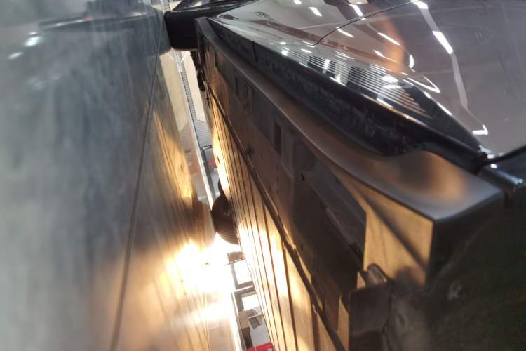 Used Toyota bZ3 2023 616 km Long-Range Premium Left Side Sill