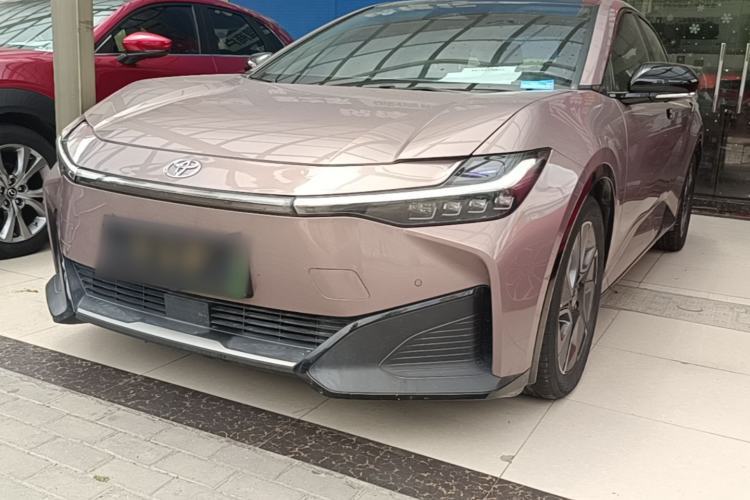 Used Toyota bZ3 2023 616 km Long-Range Premium Guazi used car, China used car export, Used car for sale, Used Toyota cars, Cheapest cars for sale, Electric vehicle, New energy car