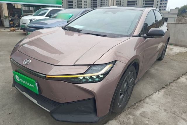 Used Toyota bZ3 2023 616 km Long-Range Premium