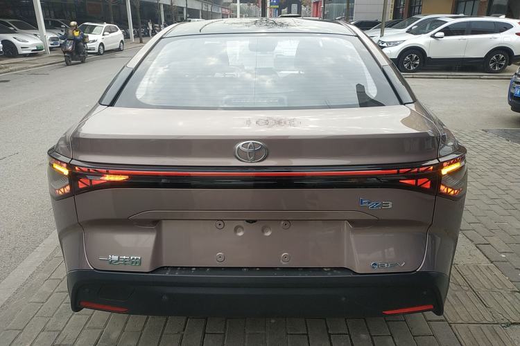 Used Toyota bZ3 2023 616 km Long-Range Premium Rear