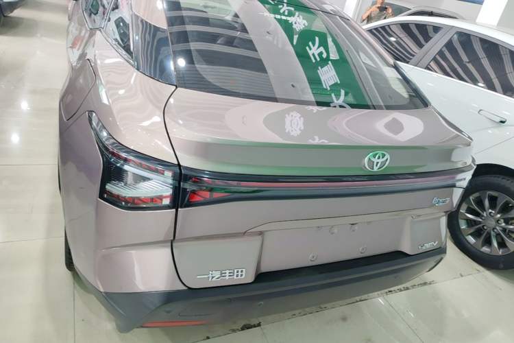 Used Toyota bZ3 2023 616 km Long-Range Premium Rear