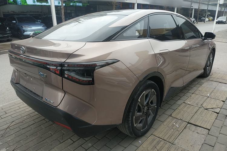 Used Toyota bZ3 2023 616 km Long-Range Premium Rear Right 45 Deg