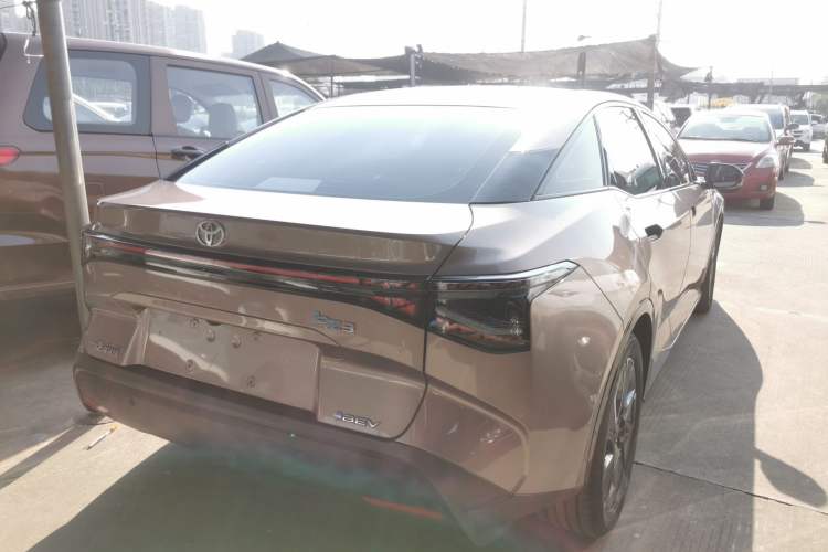 Used Toyota bZ3 2023 616 km Long-Range Premium Rear Right 45 Deg