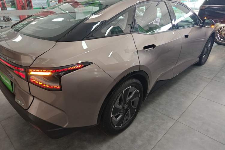 Used Toyota bZ3 2023 616 km Long-Range Premium Rear Right 45 Deg