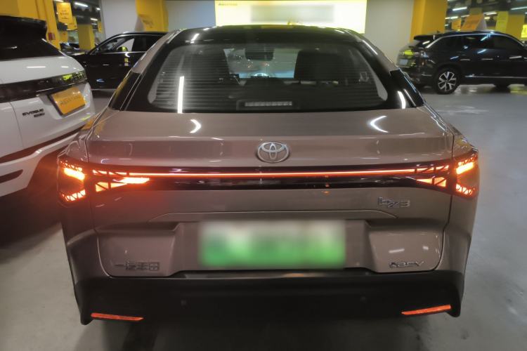 Used Toyota bZ3 2023 616 km Long-Range Premium Rear