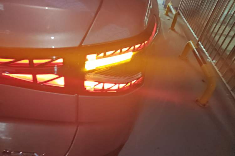 Used Toyota bZ3 2023 616 km Long-Range Premium Right Rear Taillight