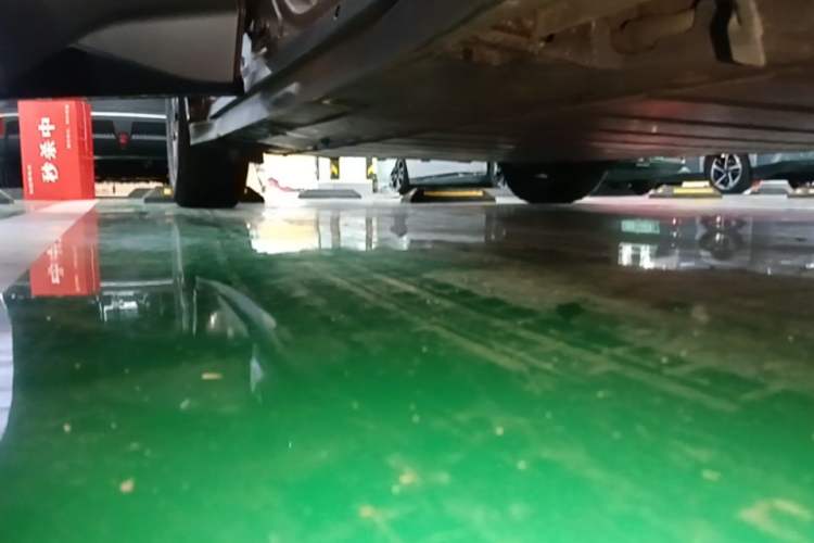 Used Toyota bZ3 2023 616 km Long-Range Premium Right Side Sill