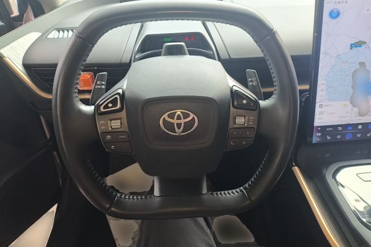 Used Toyota bZ3 2023 616 km Long-Range Premium Steering Wheel