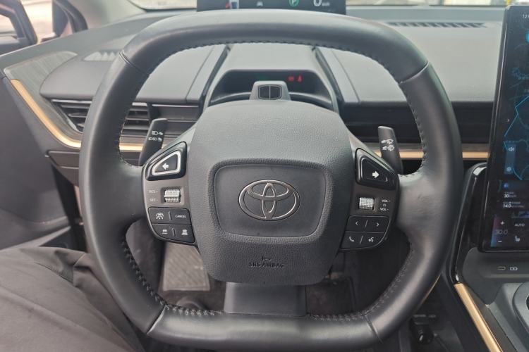 Used Toyota bZ3 2023 616 km Long-Range Premium Steering Wheel