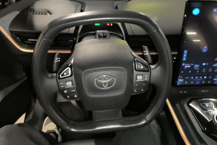 Used Toyota bZ3 2023 616 km Long-Range Premium Steering Wheel