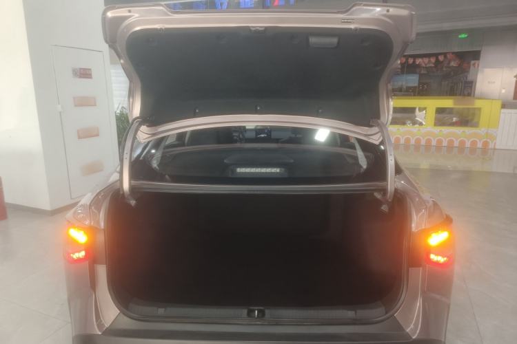 Used Toyota bZ3 2023 616 km Long-Range Premium Trunk