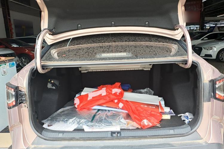 Used Toyota bZ3 2023 616 km Long-Range Premium Trunk