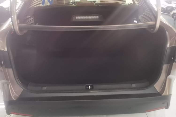 Used Toyota bZ3 2023 517 km Elite PRO Trunk