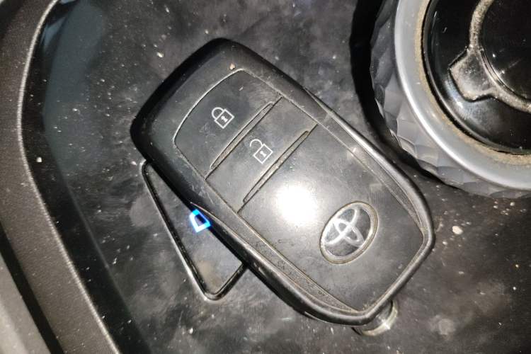 Used Toyota bZ3 2023 616 km Long-Range Premium Vehicle Key