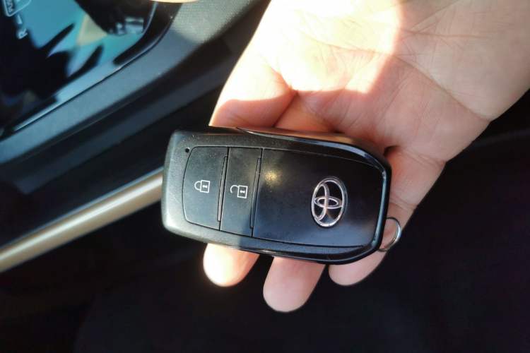 Used Toyota bZ3 2023 616 km Long-Range Premium Vehicle Key