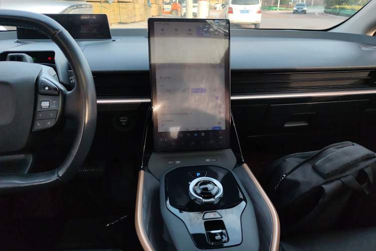 Used Toyota bZ3 2023 616 km Long-Range Premium Audio And AC Panel