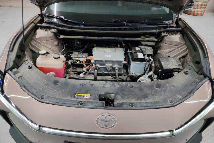 Used Toyota bZ3 2023 616 km Long-Range Premium Engine Bay