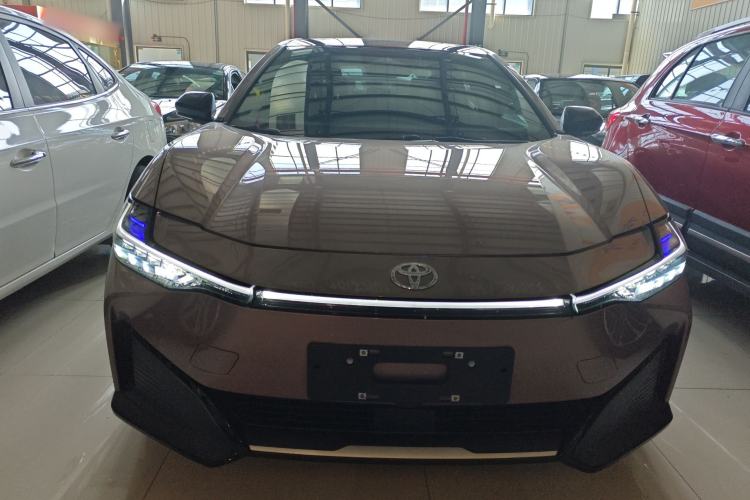 Used Toyota bZ3 2023 616 km Long-Range Premium Front