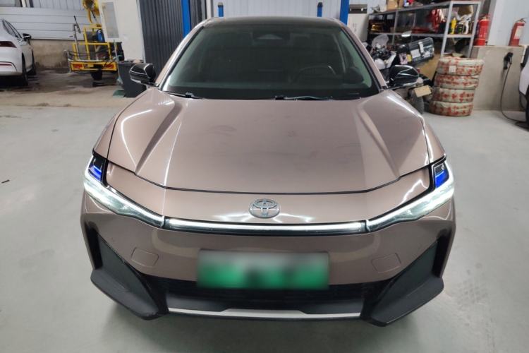 Used Toyota bZ3 2023 616 km Long-Range Premium Front