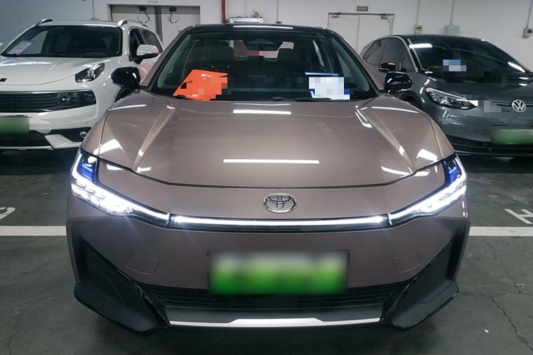 Used Toyota bZ3 2023 616 km Long-Range Premium Front