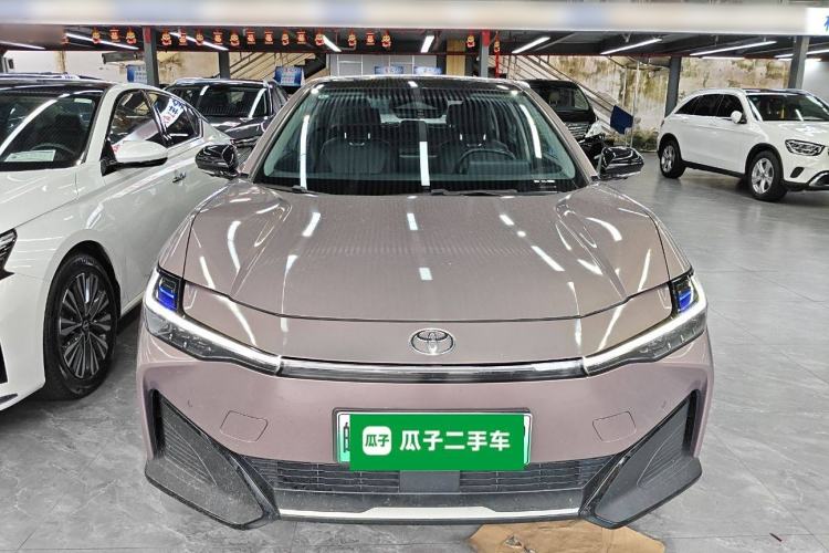Used Toyota bZ3 2023 616 km Long-Range Premium Front