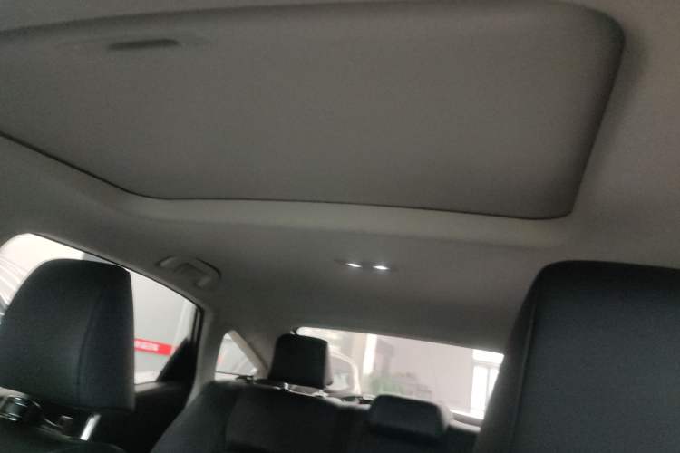 Used Toyota bZ3 2023 517 km Elite PRO Headliner