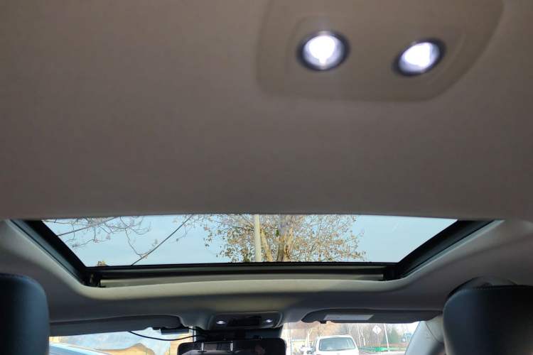 Used Toyota bZ3 2023 616 km Long-Range Premium Headliner