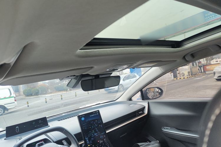 Used Toyota bZ3 2023 616 km Long-Range Premium Headliner