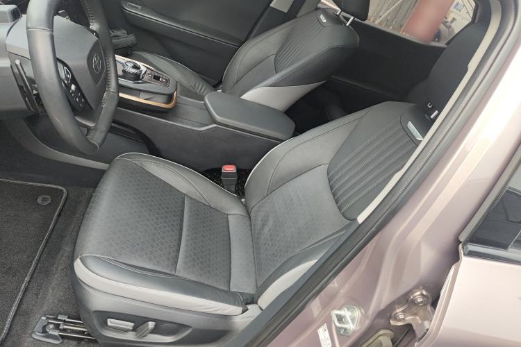 Used Toyota bZ3 2023 616 km Long-Range Premium Left Front Seat