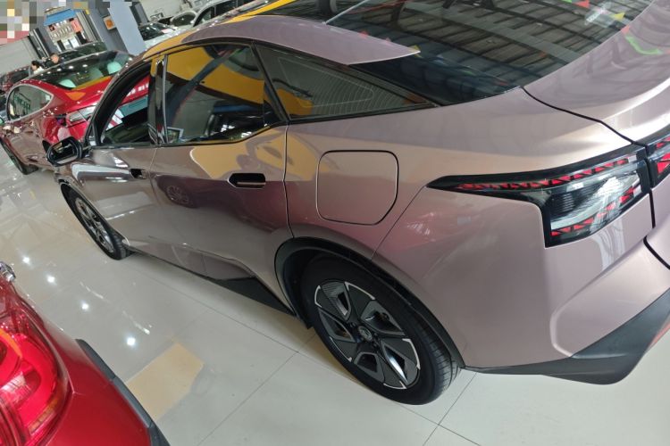 Used Toyota bZ3 2023 616 km Long-Range Premium Left Side