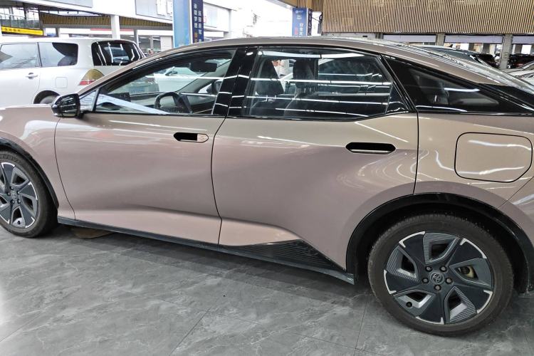 Used Toyota bZ3 2023 616 km Long-Range Premium Left Side