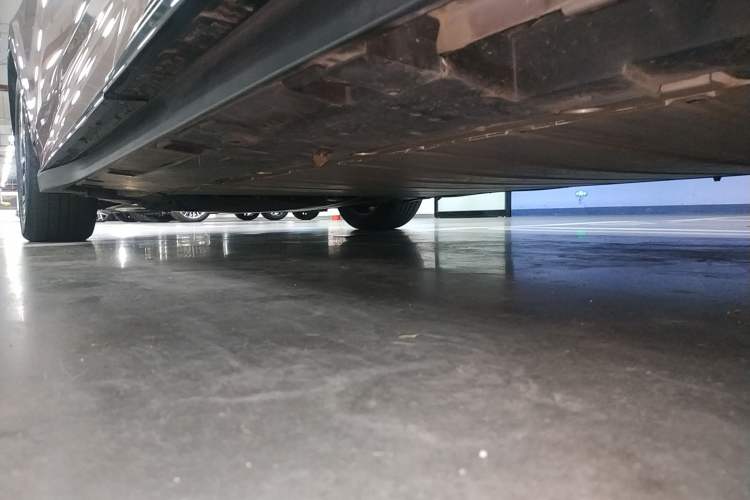 Used Toyota bZ3 2023 616 km Long-Range Premium Left Side Sill
